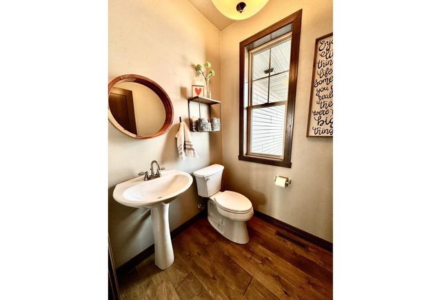 1342 BUCKYS, Green Bay, WI 54313