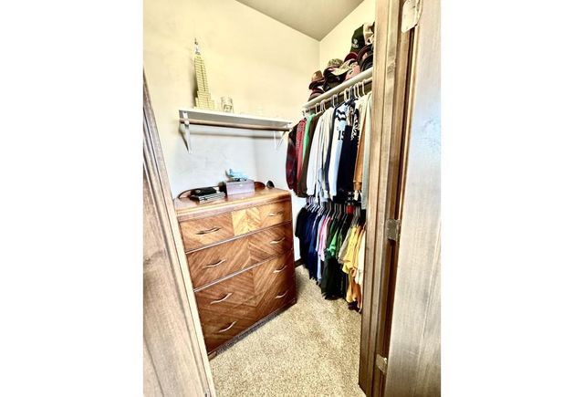 1342 BUCKYS, Green Bay, WI 54313