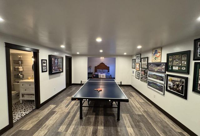 1342 BUCKYS, Green Bay, WI 54313