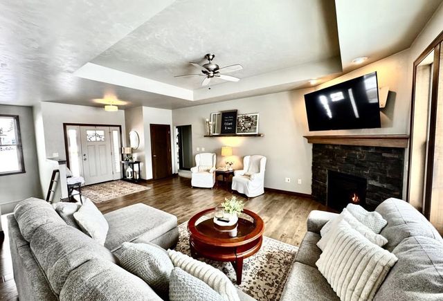 1342 BUCKYS, Green Bay, WI 54313