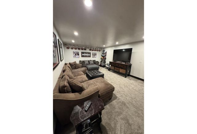 1342 BUCKYS, Green Bay, WI 54313