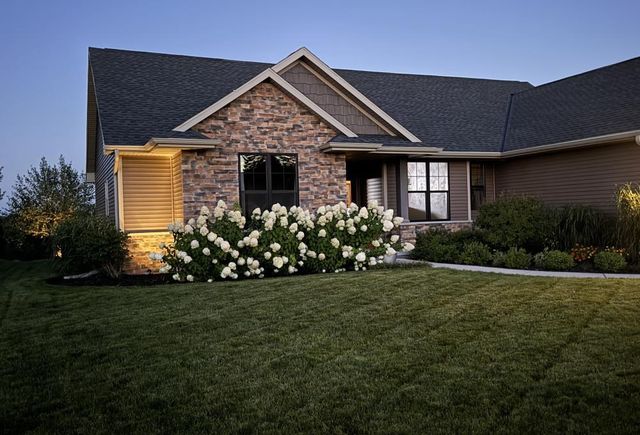 1342 BUCKYS, Green Bay, WI 54313