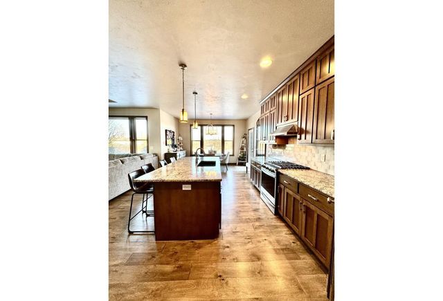 1342 BUCKYS, Green Bay, WI 54313