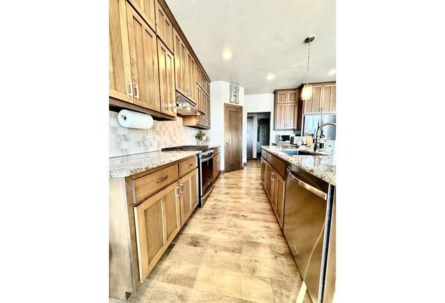 1342 BUCKYS, Green Bay, WI 54313