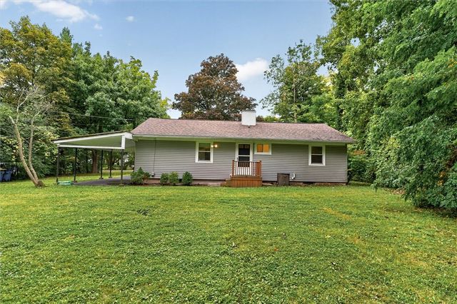 214 Saint Patrick Drive, Henrietta, NY 14623