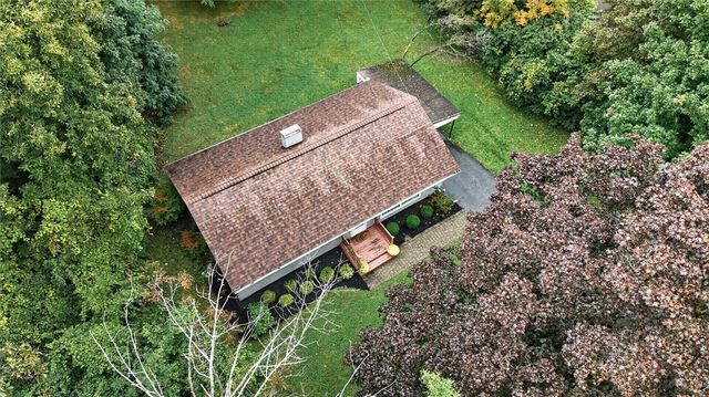 214 Saint Patrick Drive, Henrietta, NY 14623