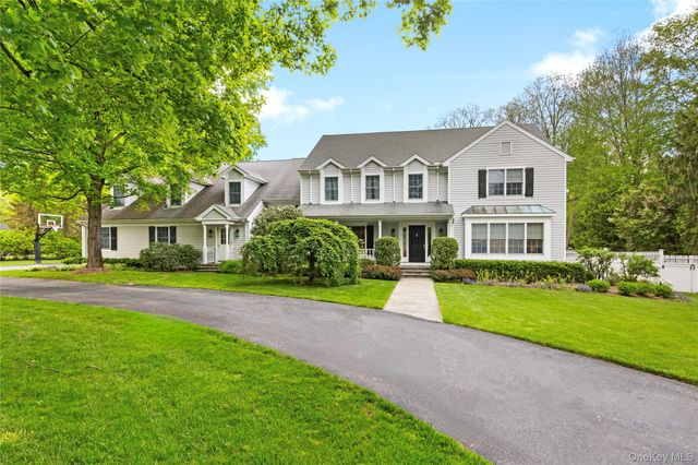 6 Round House Court, Bedford, NY 10506