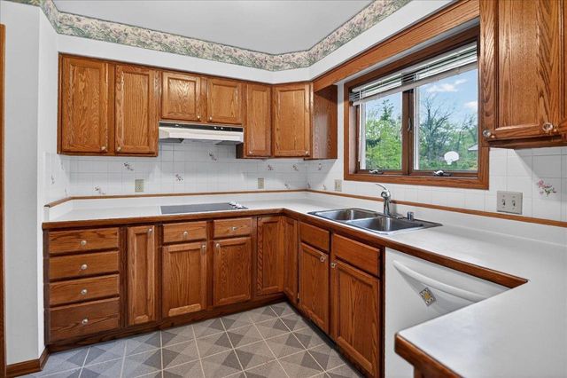 409 Netherwood Street, Oregon, WI 53575