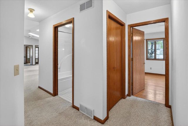 409 Netherwood Street, Oregon, WI 53575