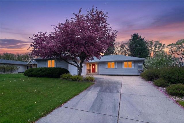409 Netherwood Street, Oregon, WI 53575