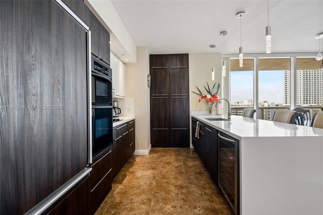 1830 S Ocean Dr 1108, Hallandale Beach, FL 33009