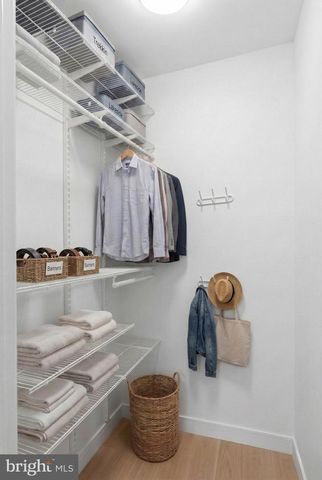 10871 PENINSULA CT, Manassas, VA 20111