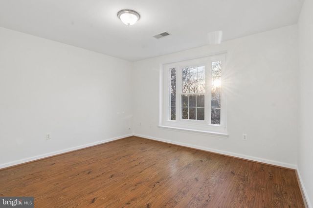 10871 PENINSULA CT, Manassas, VA 20111