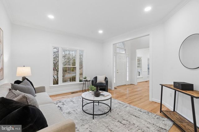 10871 PENINSULA CT, Manassas, VA 20111