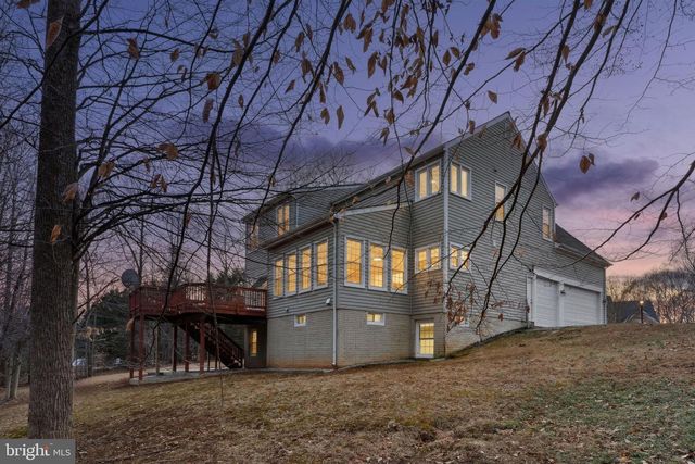 10871 PENINSULA CT, Manassas, VA 20111