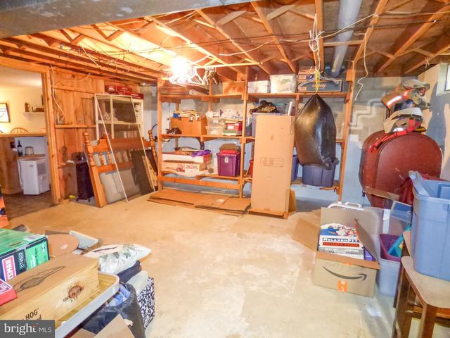 4325 PINEWOOD LN, York, PA 17402