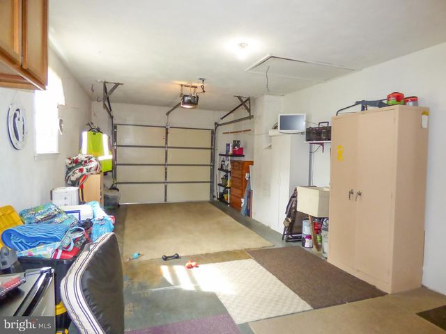 4325 PINEWOOD LN, York, PA 17402