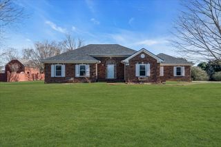 4007 Meadow View Cir, Pleasant View, TN 37146