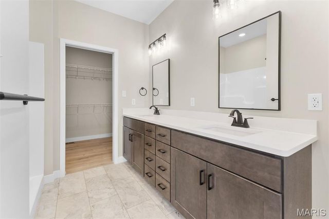 1239 Stono Mountain Drive, Farmington, MO 63640