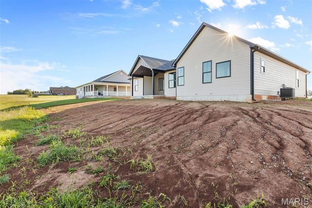 1239 Stono Mountain Drive, Farmington, MO 63640