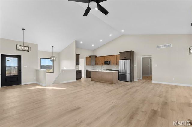 1239 Stono Mountain Drive, Farmington, MO 63640