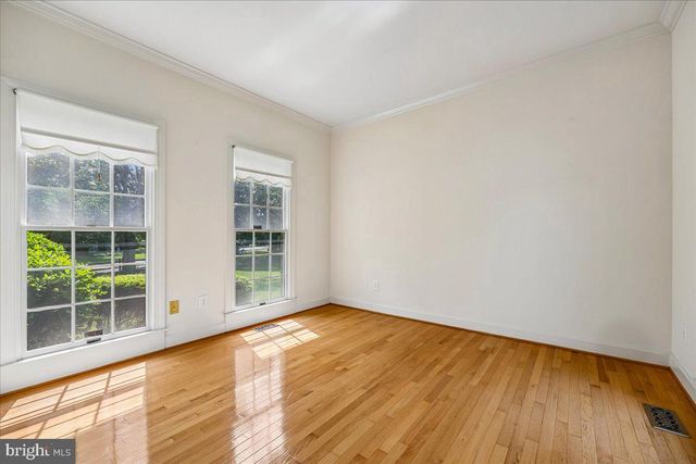 7341 CLIFF PINE DR, Gaithersburg, MD 20879