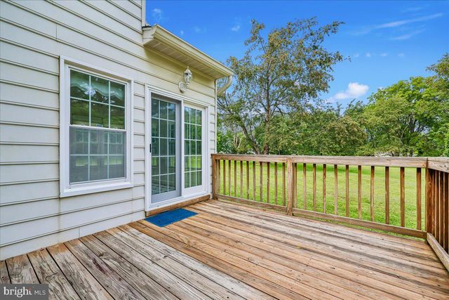 7341 CLIFF PINE DR, Gaithersburg, MD 20879