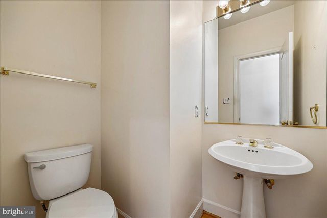 7341 CLIFF PINE DR, Gaithersburg, MD 20879
