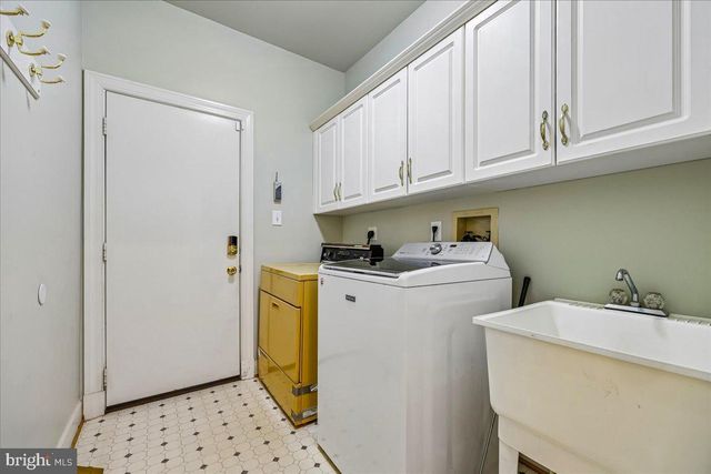 7341 CLIFF PINE DR, Gaithersburg, MD 20879