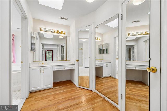 7341 CLIFF PINE DR, Gaithersburg, MD 20879