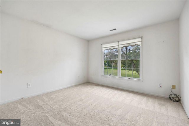 7341 CLIFF PINE DR, Gaithersburg, MD 20879