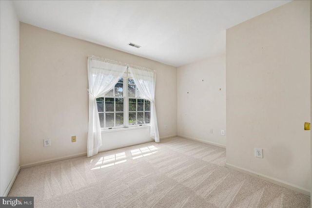 7341 CLIFF PINE DR, Gaithersburg, MD 20879