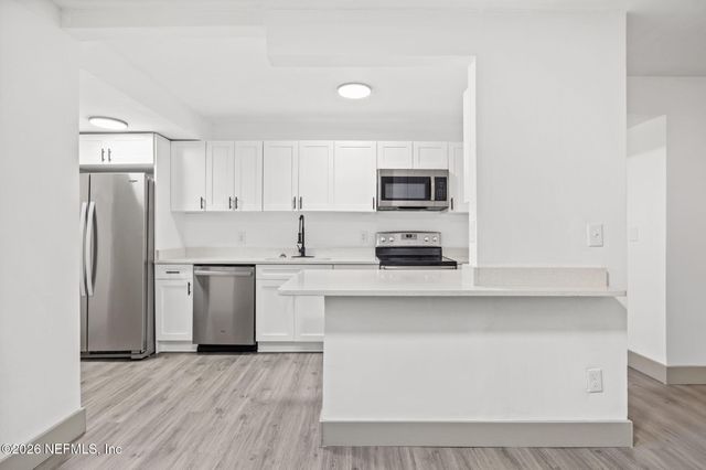 2341 LAKE LUCINA Drive, Jacksonville, FL 32211
