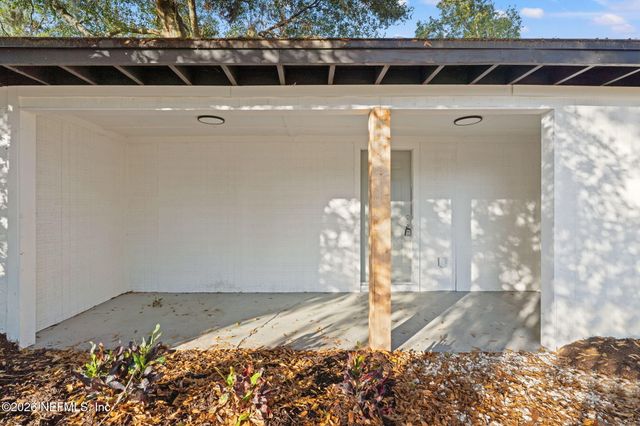 2341 LAKE LUCINA Drive, Jacksonville, FL 32211