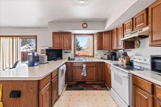 4510 Menasha AVENUE, Manitowoc, WI 54220