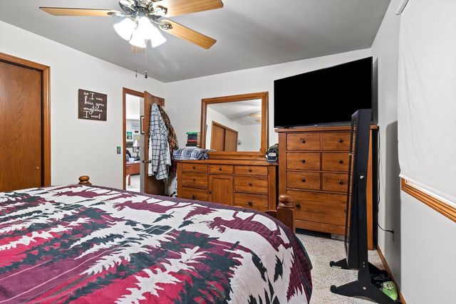 4510 Menasha AVENUE, Manitowoc, WI 54220