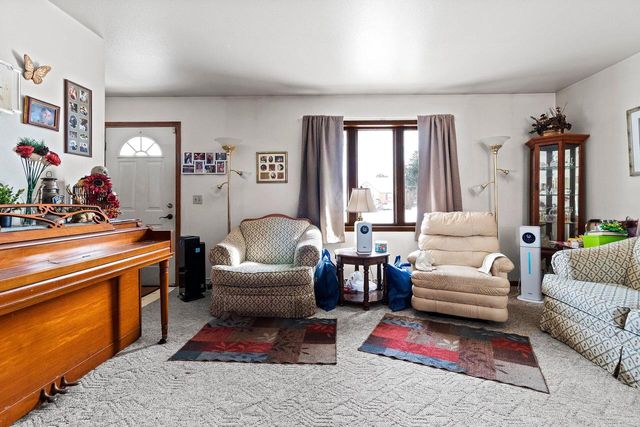 4510 Menasha AVENUE, Manitowoc, WI 54220