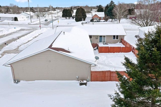 4510 Menasha AVENUE, Manitowoc, WI 54220