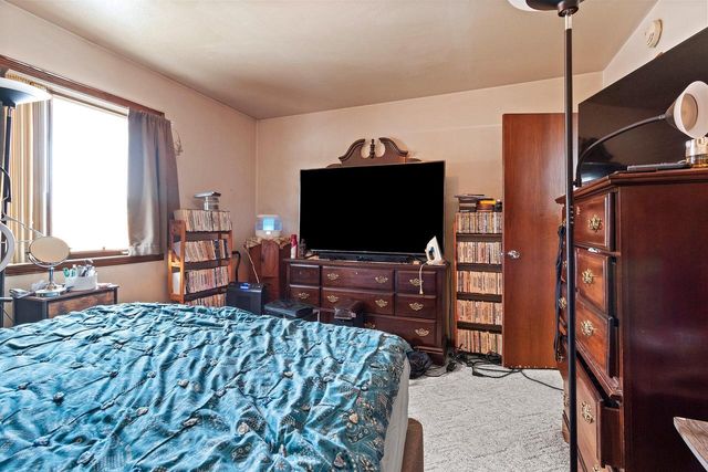 4510 Menasha AVENUE, Manitowoc, WI 54220