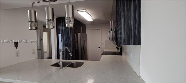 5201 SW 31st Ave 102, Dania Beach, FL 33312