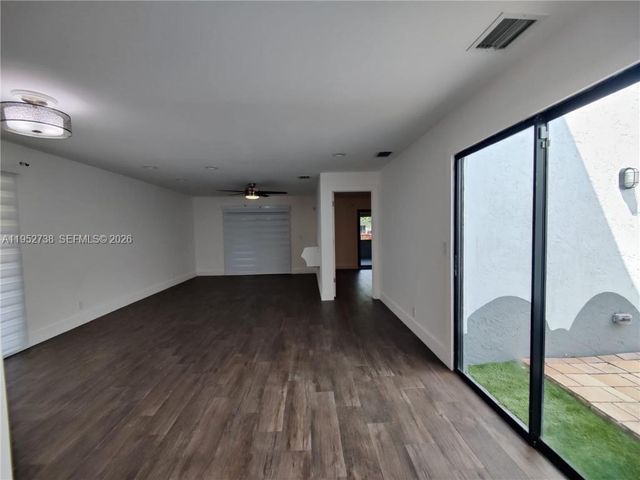 5201 SW 31st Ave 102, Dania Beach, FL 33312