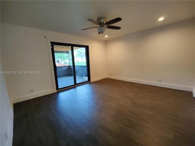 5201 SW 31st Ave 102, Dania Beach, FL 33312