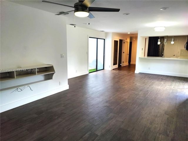 5201 SW 31st Ave 102, Dania Beach, FL 33312