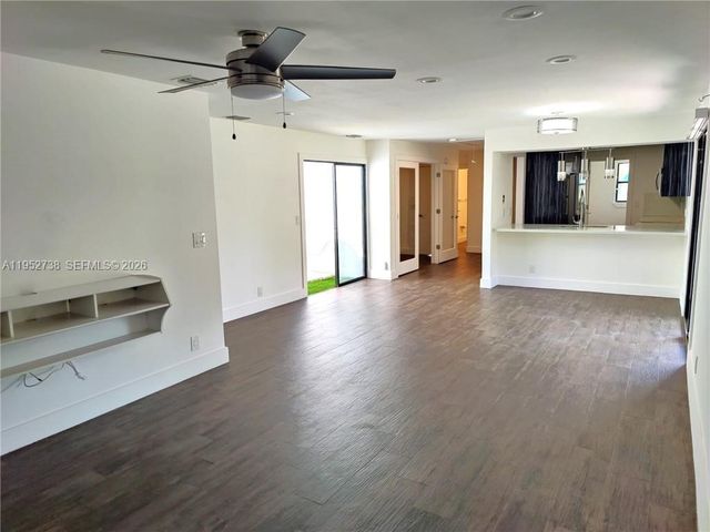 5201 SW 31st Ave 102, Dania Beach, FL 33312