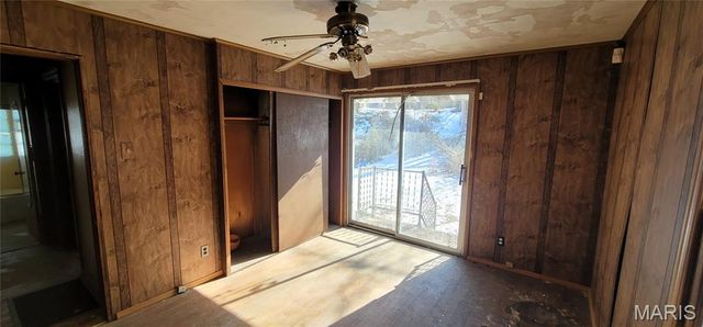 8834 Tyrell Drive, St Louis, MO 63136