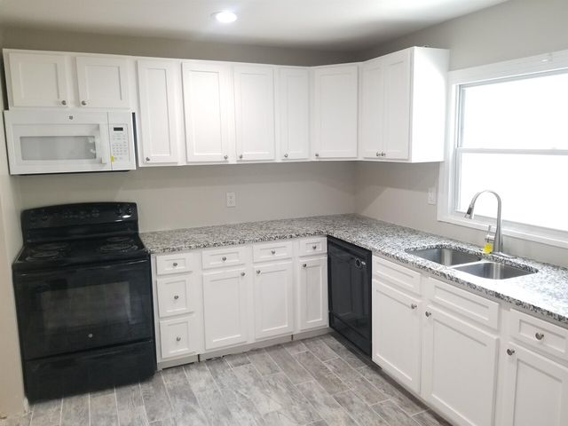 2467 Calvin Avenue, East Point, GA 30344