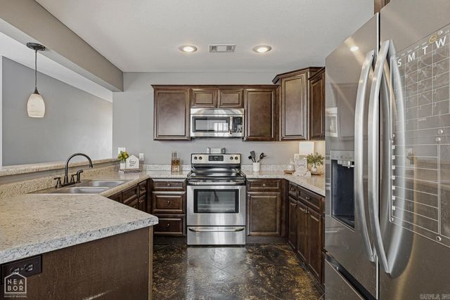 102 Cindy Street, Paragould, AR 72450