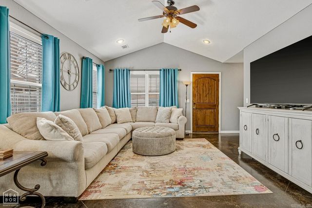 102 Cindy Street, Paragould, AR 72450