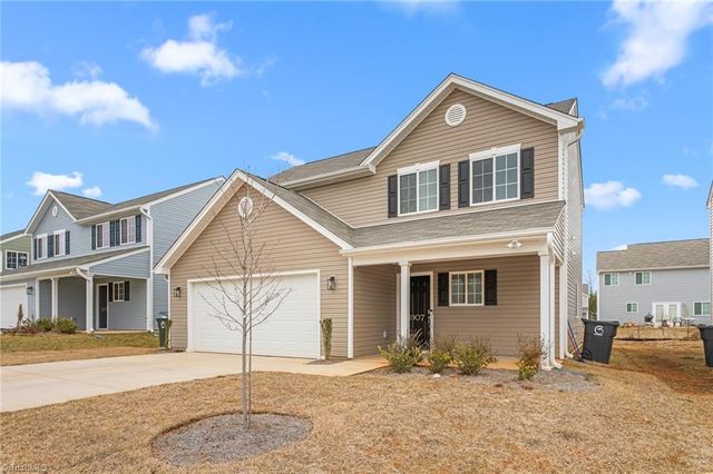 3907 Arcola Way, Greensboro, NC 27405
