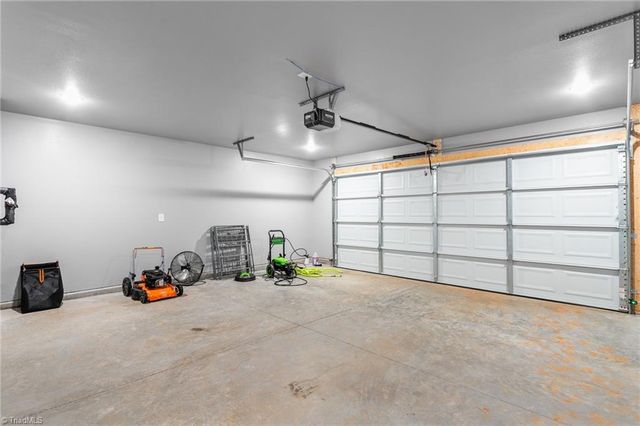 3907 Arcola Way, Greensboro, NC 27405